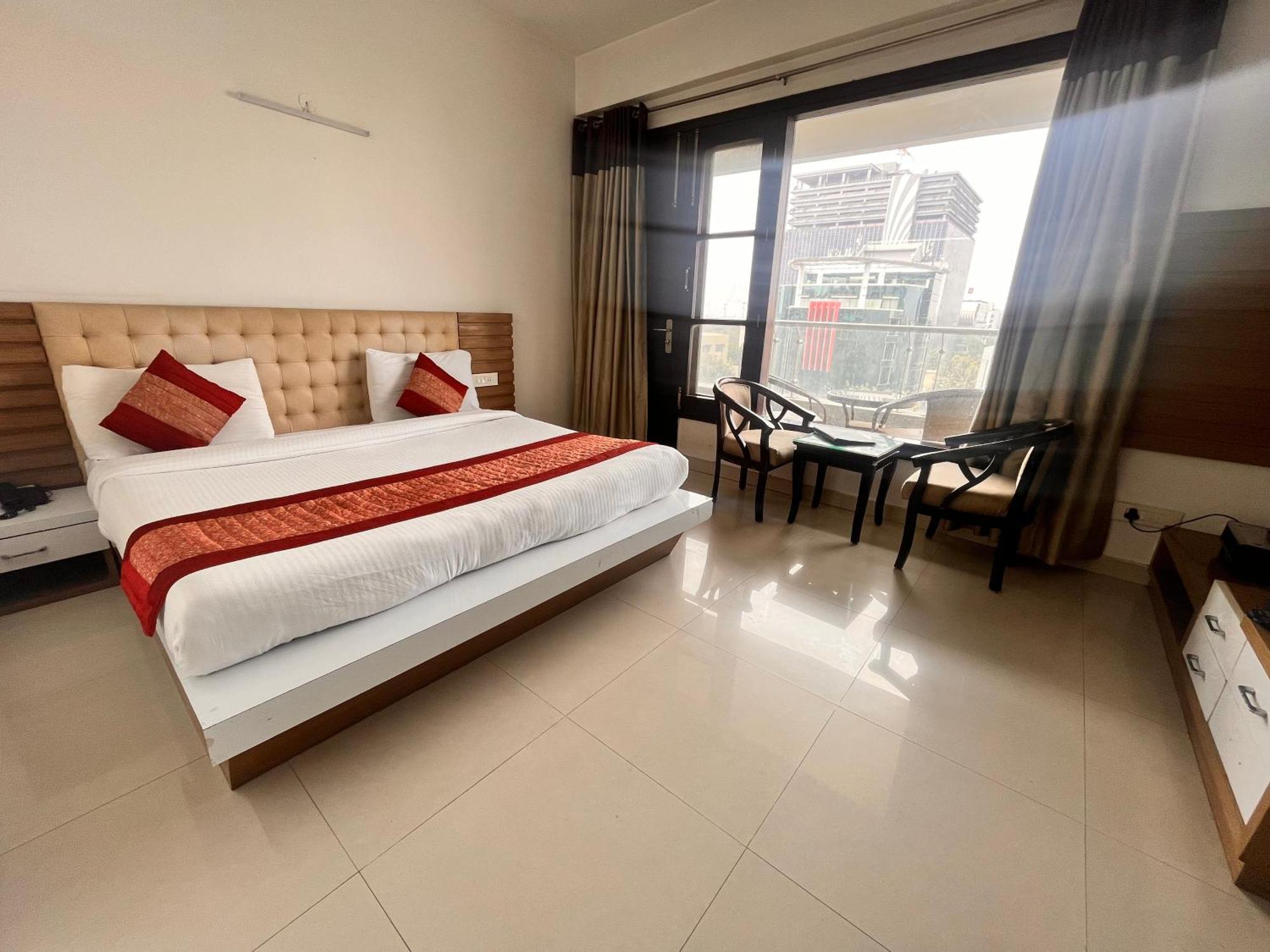 Gazebo Inn & Suites Medanta Gurgaon Exteriör bild