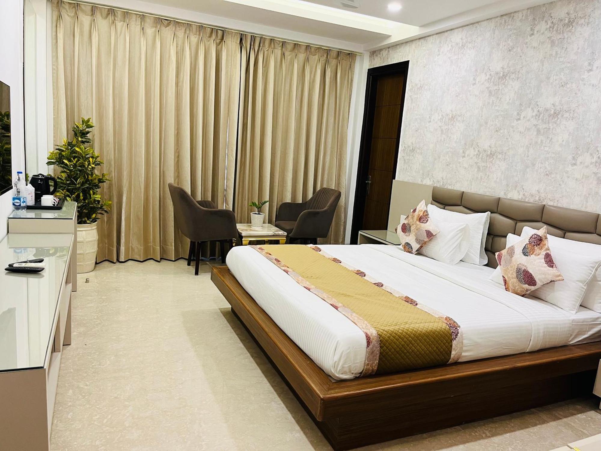 Gazebo Inn & Suites Medanta Gurgaon Exteriör bild