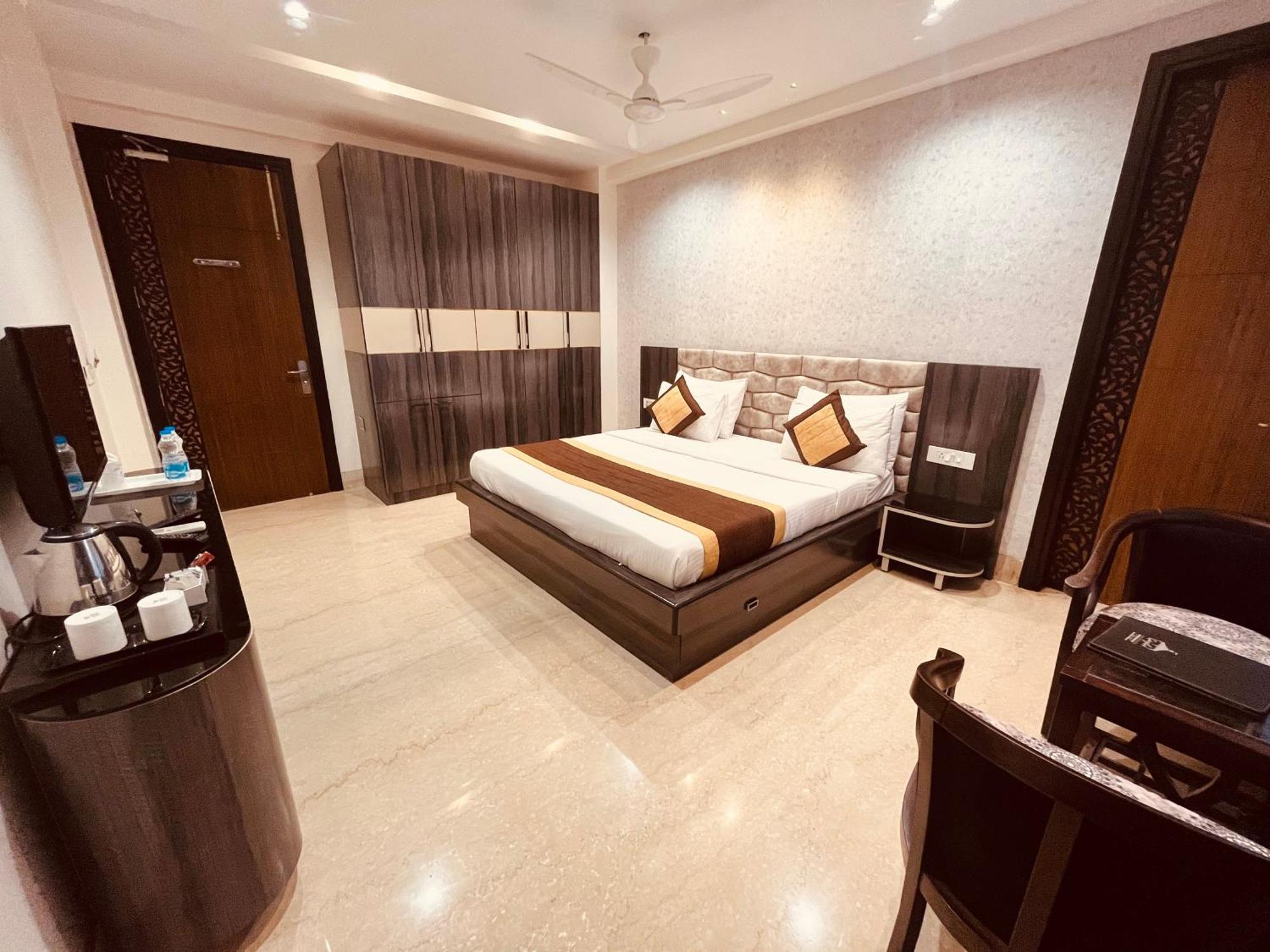 Gazebo Inn & Suites Medanta Gurgaon Exteriör bild