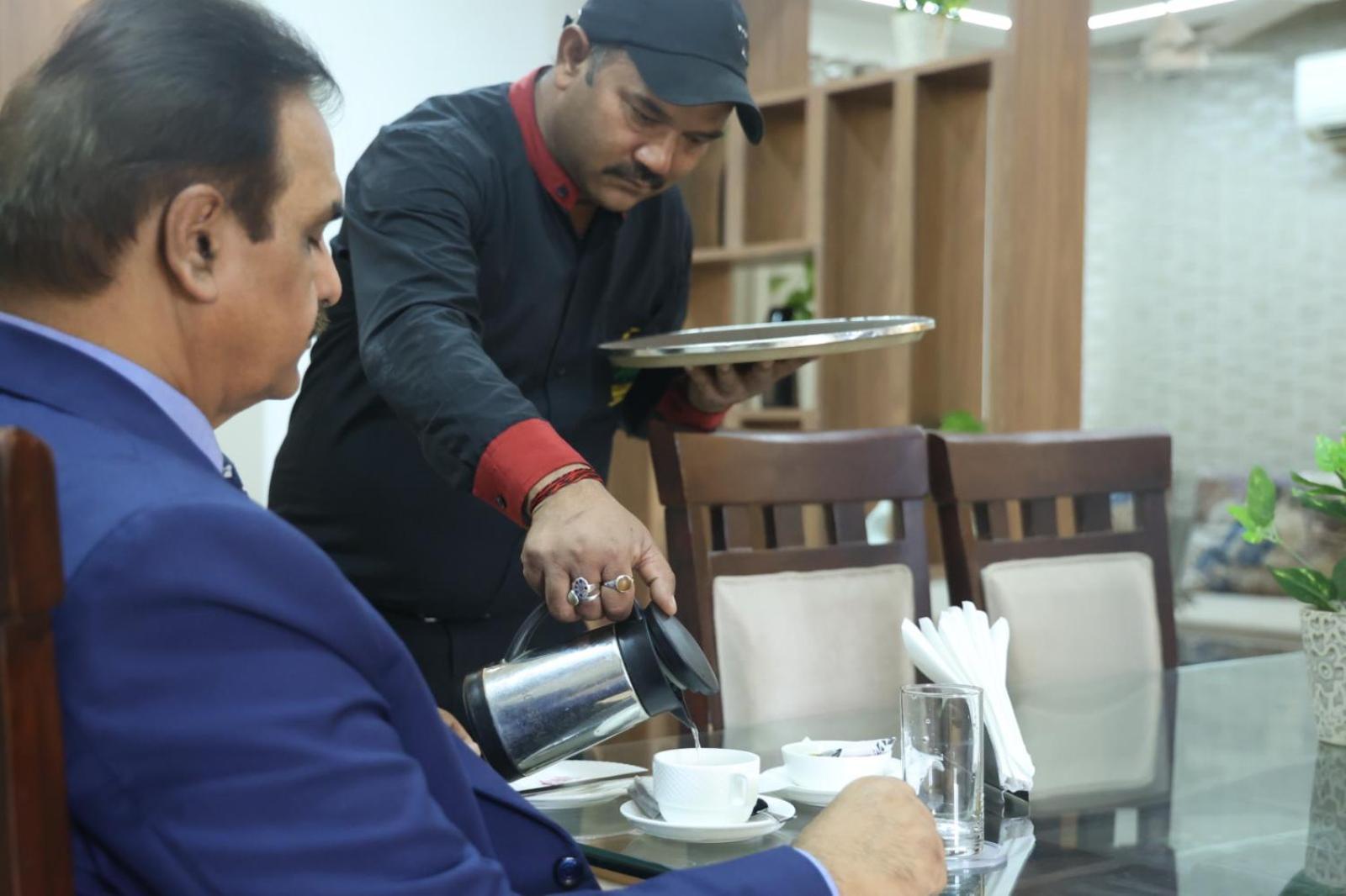 Gazebo Inn & Suites Medanta Gurgaon Exteriör bild